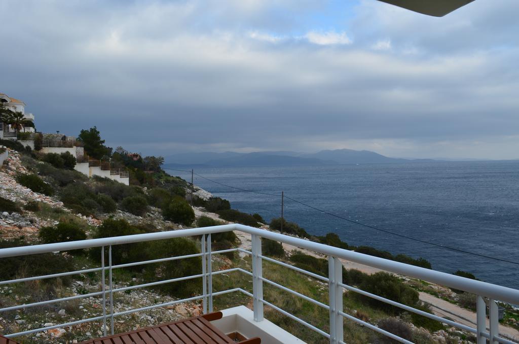 Giorgis Home Seafront Schinias Bagian luar foto