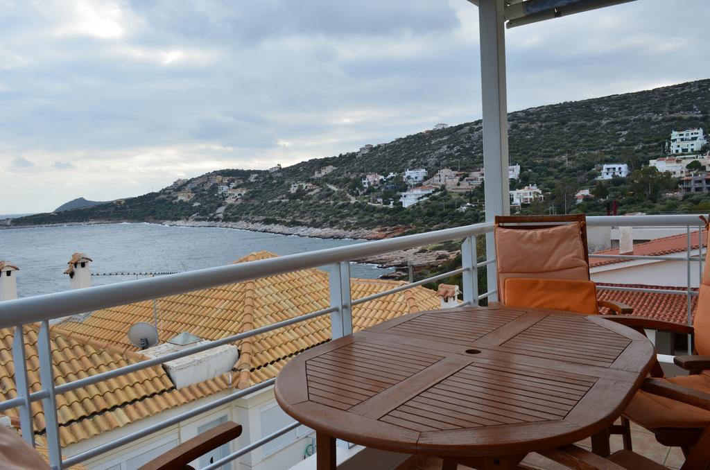 Giorgis Home Seafront Schinias Bagian luar foto